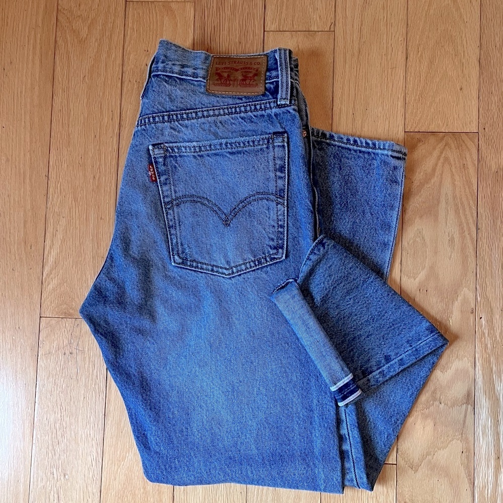 Levi’s White Oak Cone Selvedge 501 Wedgie Icon Button Fly Jeans Size 26